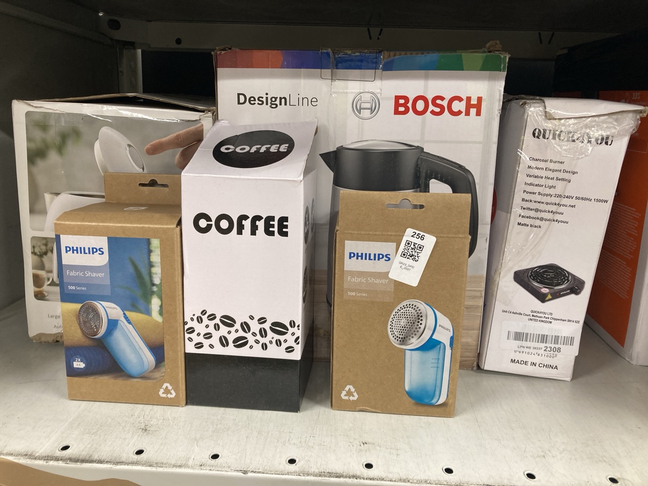 Lot 256  
            Edinburgh SR23 - Delivery Only 

                
QUANTITY OF KITCHEN & APPLIANCES ITEMS TO INCLUDE PHILIPS GC026/00 DIFFERENT FABR...