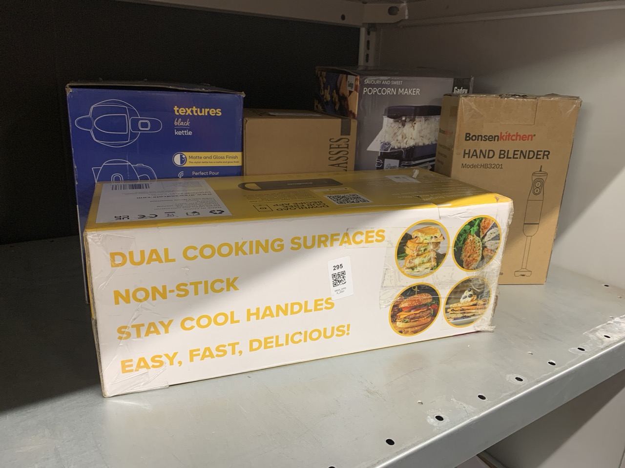 Lot 295  
            Edinburgh SR23 - Delivery Only 

                
QUANTITY OF ITEMS TO INCLUDE 5 MINUTE CLEVER CHEF - 700W - NON-STICK MULTI COOKER...