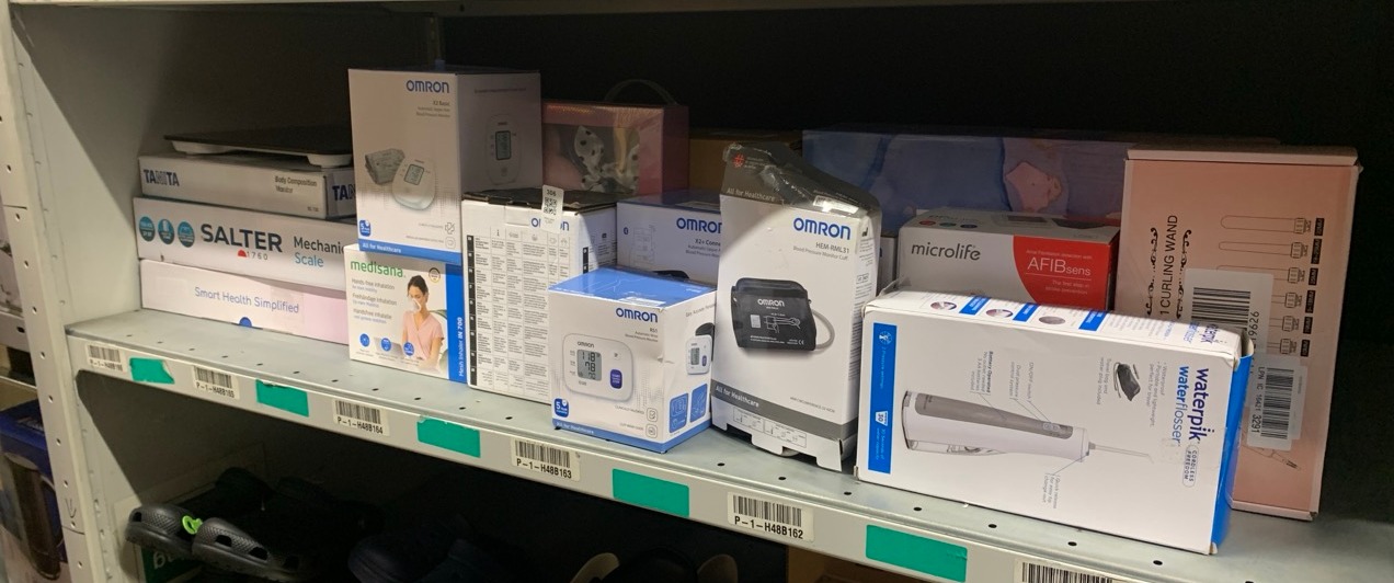 Lot 306  
            Edinburgh SR23 - Delivery Only 

                
QUANTITY OF HEALTH & BEAUTY ITEMS TO INCLUDE OMRON X2 BASIC AUTOMATIC UPPER ARM B...