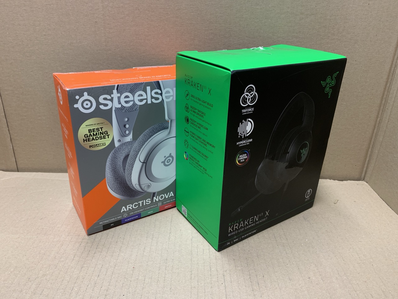 Lot 335  
            Edinburgh SR23 - Delivery Only 

                
STEELSERIES NEW ARCTIS NOVA 1 MULTI-SYSTEM GAMING HEADSET — HI-FI DRIVERS — 360° ...
