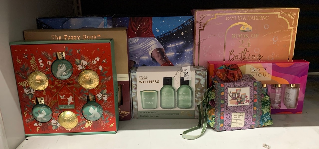 Lot 341  
            Edinburgh SR23 - Delivery Only 

                
QUANTITY OF HEALTH & BEAUTY ITEMS TO INCLUDE BAYLIS & HARDING WELLNESS TAKE A MOM...