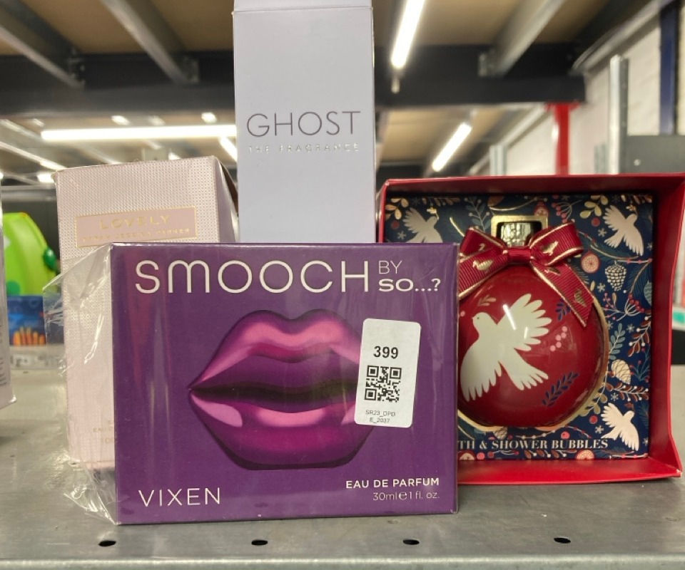 Lot 399  
            Edinburgh SR23 - Delivery Only 

                
QUANTITY OF HEALTH & BEAUTY ITEMS TO INCLUDE GHOST THE FRAGRANCE EAU DE TOILETTE ...