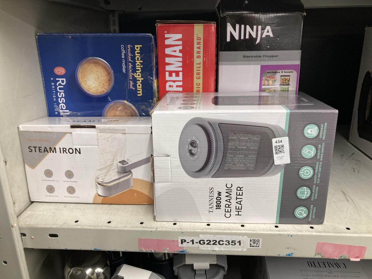 Lot 434  
            Edinburgh SR23 - Delivery Only 

                
QUANTITY OF KITCHEN & APPLIANCES ITEMS TO INCLUDE TANNESS FAN HEATER, ELECTRIC HE...