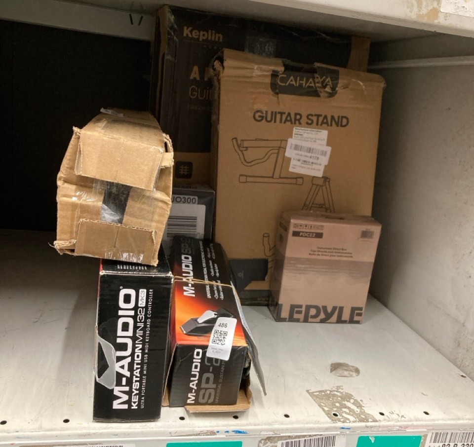 Lot 486  
            Edinburgh SR23 - Delivery Only 

                
QUANTITY OF TV & AUDIO ITEMS TO INCLUDE PYLE PASSIVE DI BOX, AUDIO HUM ELIMINATOR...