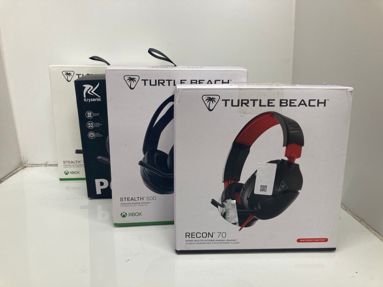 Lot 506  
            Edinburgh SR23 - Delivery Only 

                
QUANTITY OF TECH & GAMING ITEMS TO INCLUDE TURTLE BEACH STEALTH 600 BLACK WIRELES...