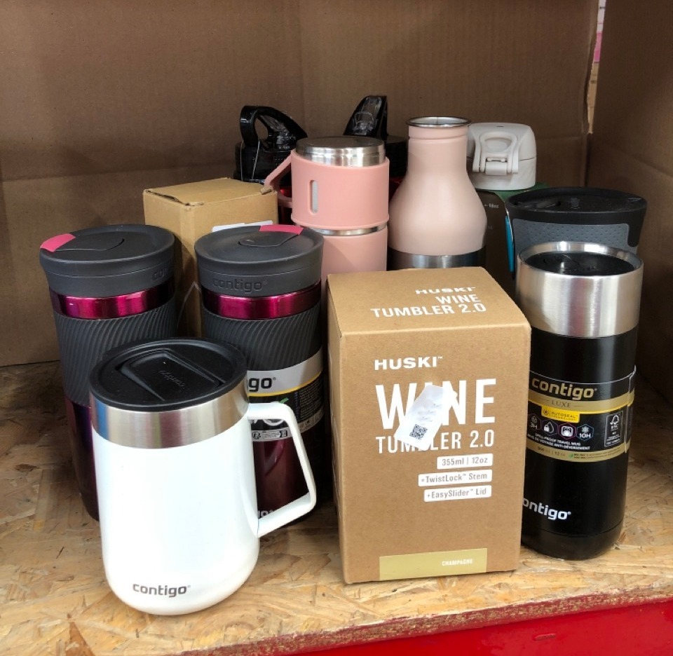 Lot 535  
            Edinburgh SR23 - Delivery Only 

                
QUANTITY OF ITEMS TO INCLUDE CONTIGO STREETERVILLE DESK MUG INSULATED COFFEE THER...