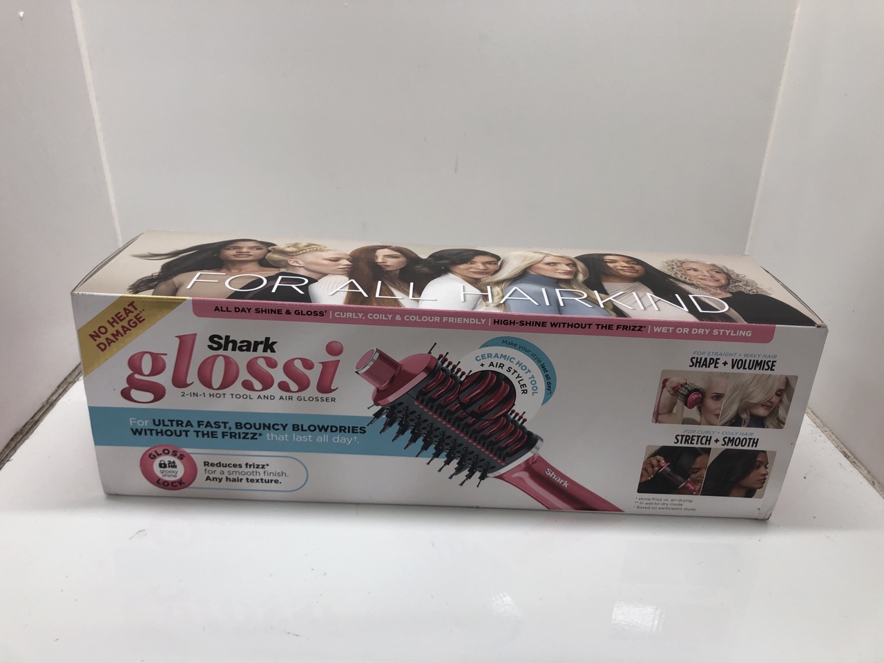 Lot 538  
            Edinburgh SR23 - Delivery Only 

                
SHARK GLOSSI 2-IN-1 HOT TOOL AND AIR GLOSSER RASPBERRY, SALON QUALITY, CERAMIC PL...