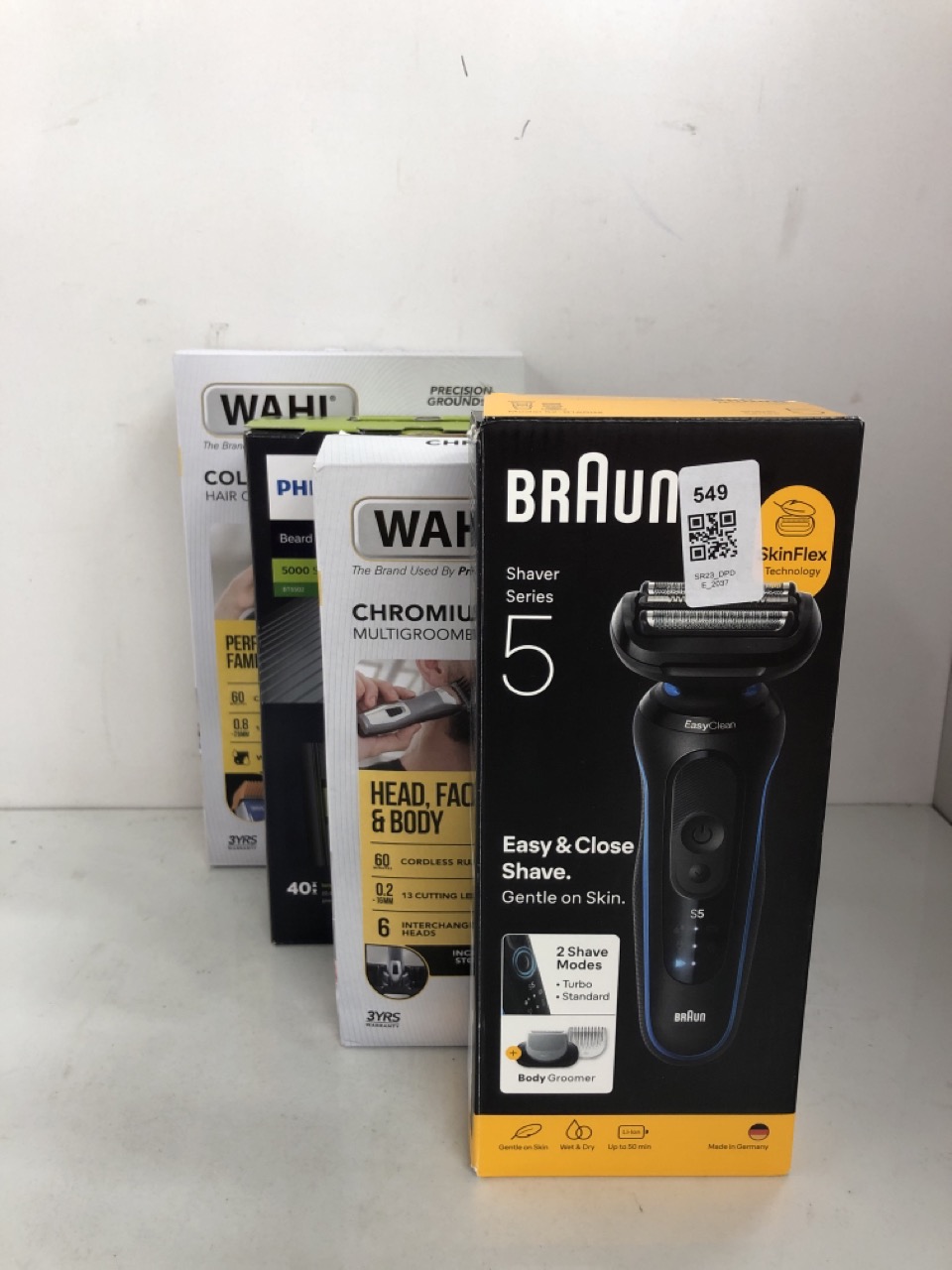 Lot 549  
            Edinburgh SR23 - Delivery Only 

                
QUANTITY OF HEALTH & BEAUTY ITEMS TO INCLUDE BRAUN SERIES 5 SHAVER : LOCATION - J