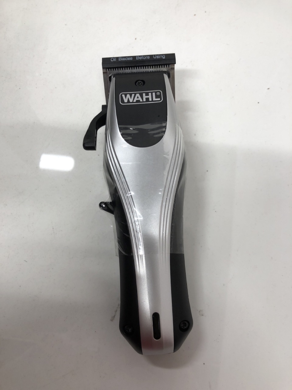 Lot 113  
            Edinburgh SR24 - Delivery Only 

                
QUANTITY OF HEALTH & BEAUTY ITEMS TO INCLUDE WAHL RAPID CLIP HAIR CLIPPER, HAIR C...