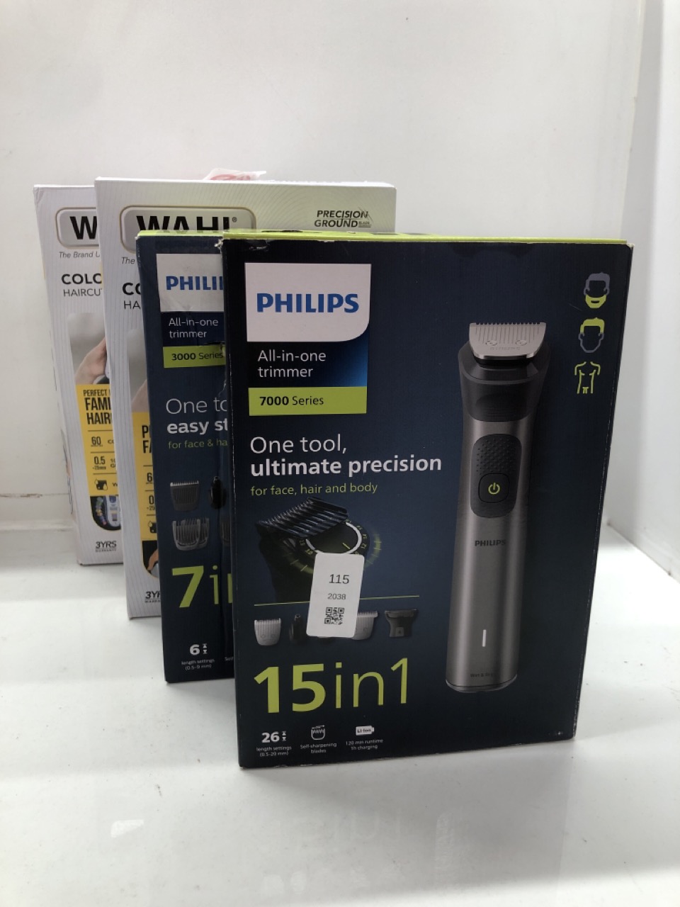 Lot 115  
            Edinburgh SR24 - Delivery Only 

                
QUANTITY OF HEALTH & BEAUTY ITEMS TO INCLUDE PHILIPS SERIES 7000 ALL-IN-ONE TRIMM...