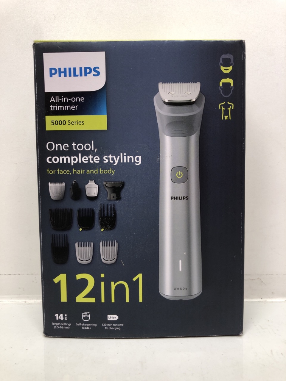 Lot 129  
            Edinburgh SR24 - Delivery Only 

                
QUANTITY OF HEALTH & BEAUTY ITEMS TO INCLUDE BRAUN SERIES 3+ ELECTRIC SHAVER, 3 F...