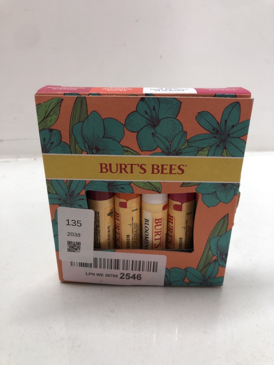 Lot 135  
            Edinburgh SR24 - Delivery Only 

                
QUANTITY OF HEALTH & BEAUTY ITEMS TO INCLUDE SANCTUARY SPA ME TIME MINIS 200 ML, ...