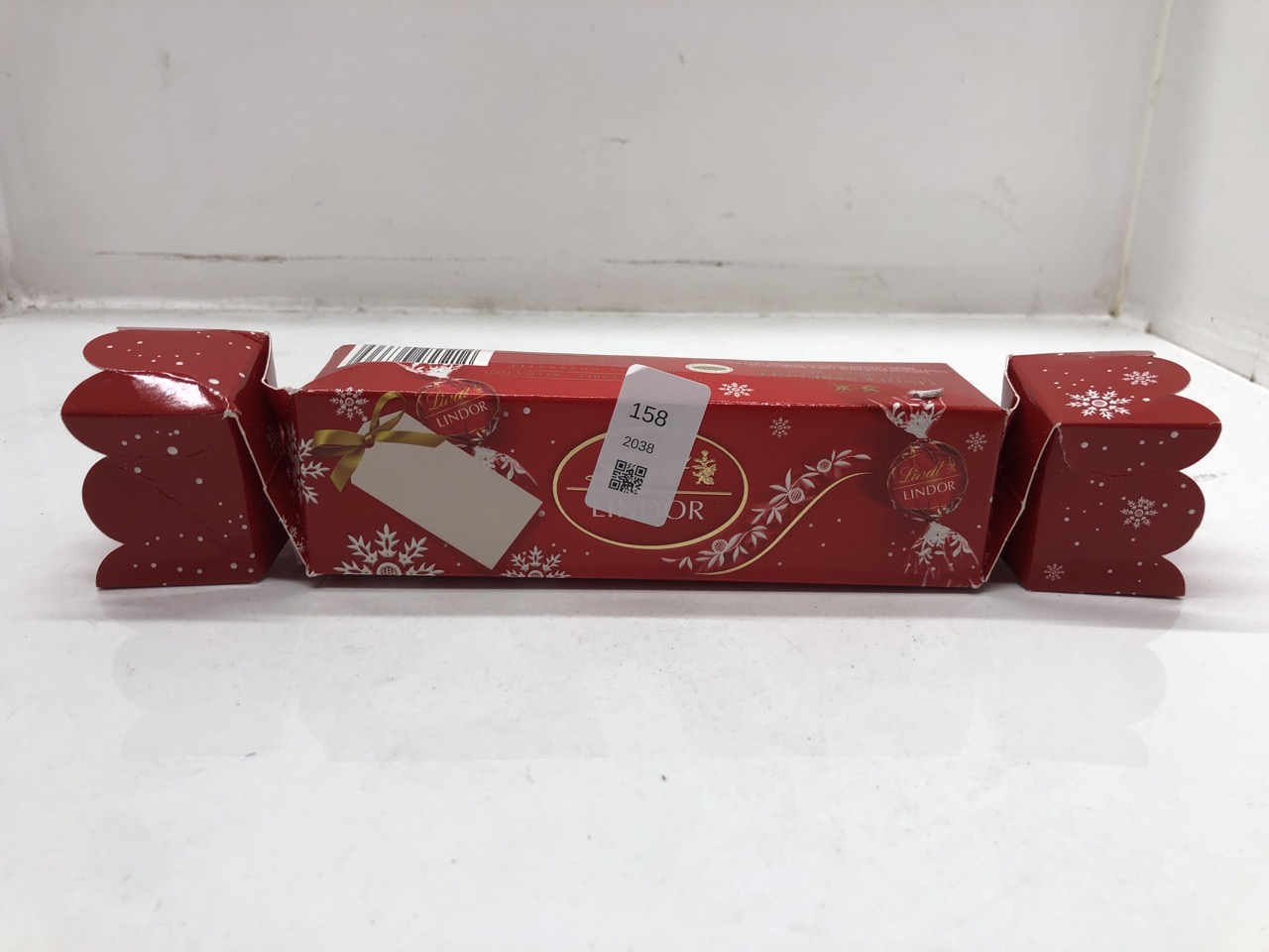 Lot 158  
            Edinburgh SR24 - Delivery Only 

                
QUANTITY OF FOOD & DRINK ITEMS TO INCLUDE LINDT LINDOR MILK CHOCOLATE CRACKER GIF...