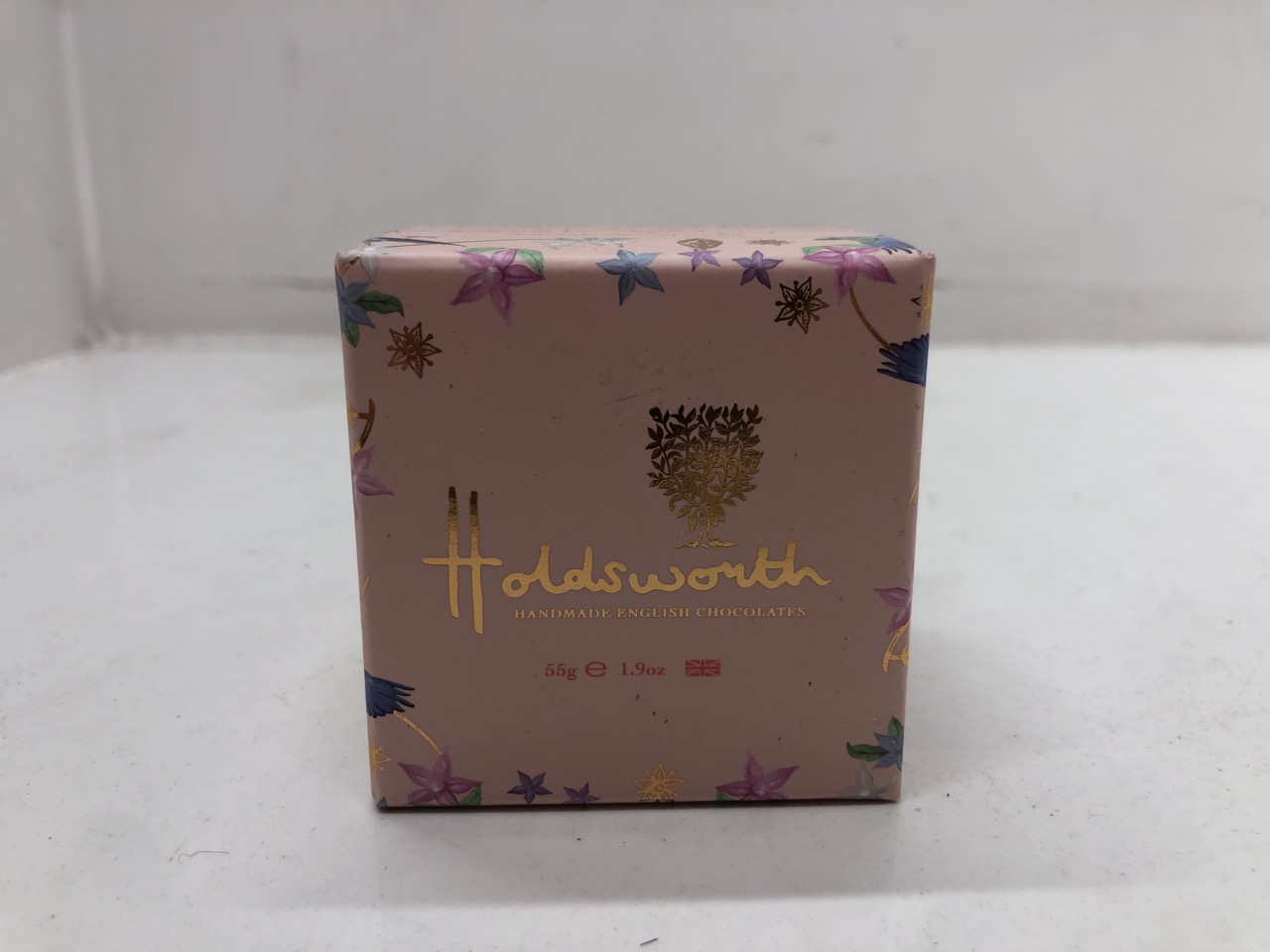 Lot 160  
            Edinburgh SR24 - Delivery Only 

                
QUANTITY OF FOOD & DRINK ITEMS TO INCLUDE LINDT LINDOR DOUBLE CHOCOLATE TRUFFLES ...