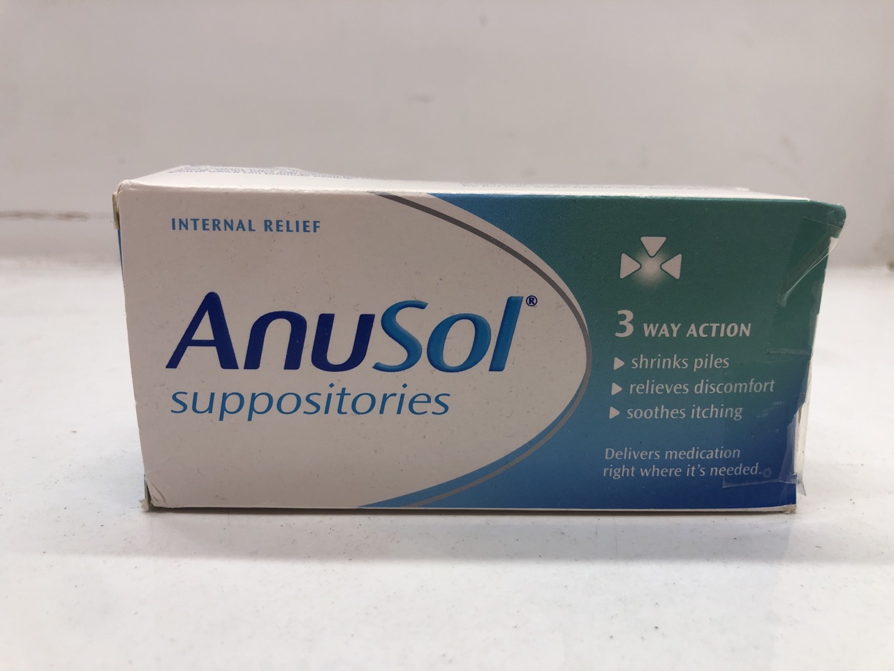 Lot 168  
            Edinburgh SR24 - Delivery Only 

                
QUANTITY OF HEALTH & BEAUTY ITEMS TO INCLUDE SHOPPING SKY NEW COLGATE HERBAL TOOT...