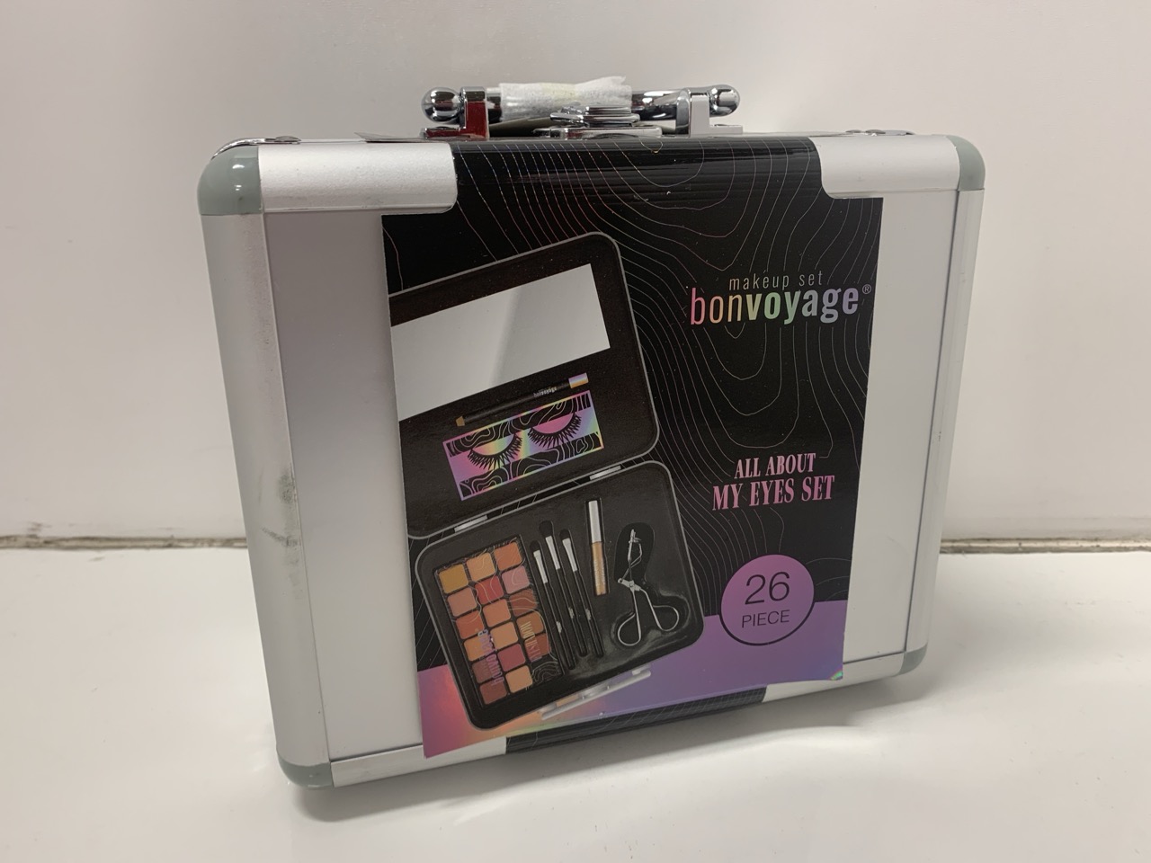 Lot 177  
            Edinburgh SR24 - Delivery Only 

                
QUANTITY OF HEALTH & BEAUTY ITEMS TO INCLUDE REAL TECHNIQUES EVERYDAY ESSENTIALS ...