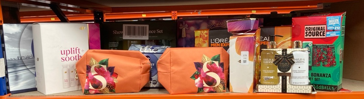 Lot 179  
            Edinburgh SR24 - Delivery Only 

                
QUANTITY OF HEALTH & BEAUTY ITEMS TO INCLUDE L'ORÉAL PARIS MEN EXPERT ALIVE & KIC...