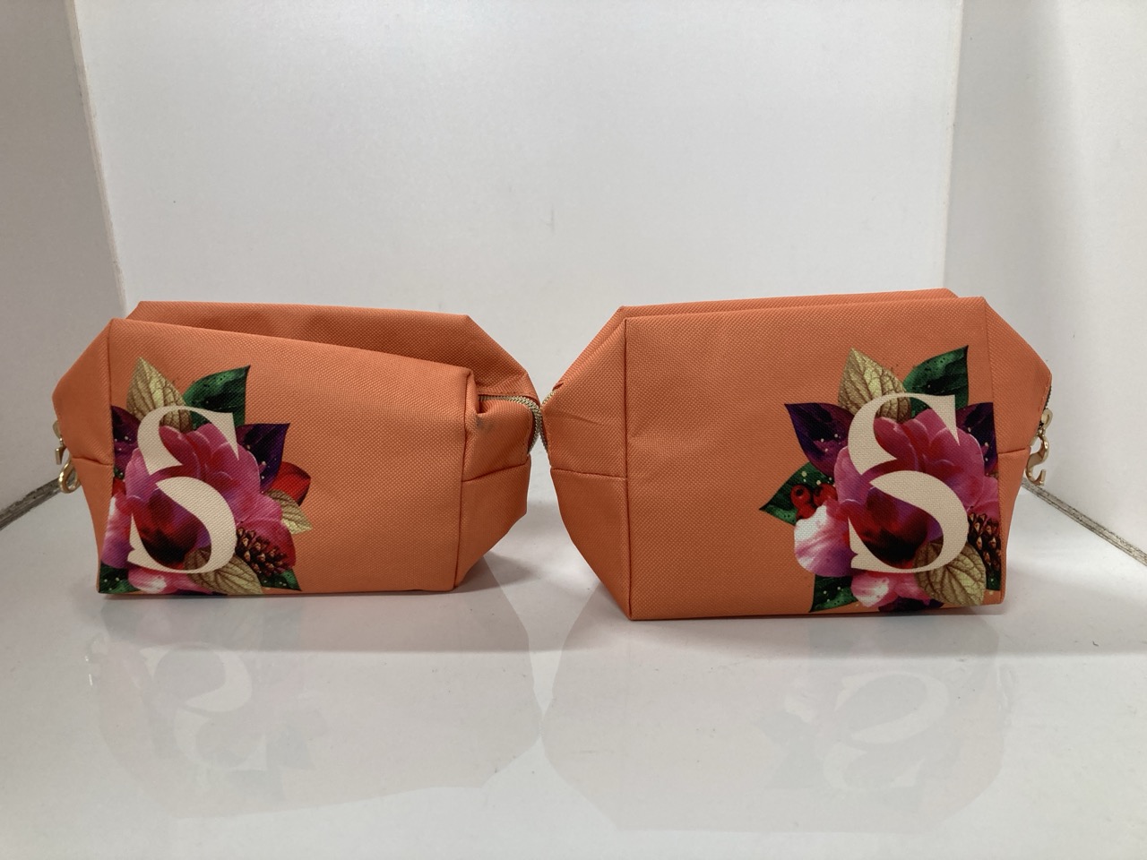 Lot 179  
            Edinburgh SR24 - Delivery Only 

                
QUANTITY OF HEALTH & BEAUTY ITEMS TO INCLUDE L'ORÉAL PARIS MEN EXPERT ALIVE & KIC...