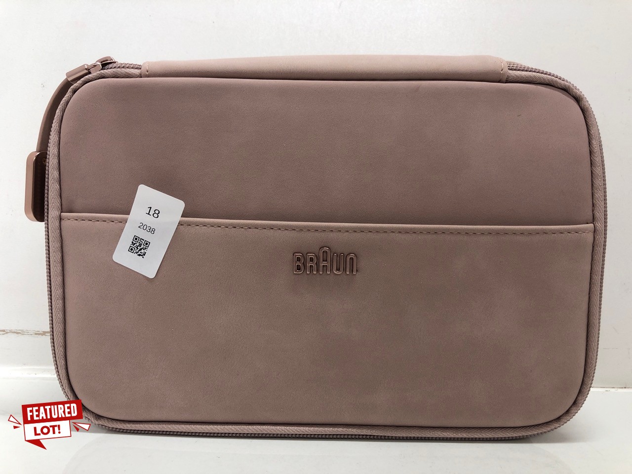 Lot 18  
            Edinburgh SR24 - Delivery Only 

                
BRAUN ILK - EXPERT IPL HAIR REMOVAL SYSTEM ORIGINAL RRP £500: LOCATION - TOP 50 RACK