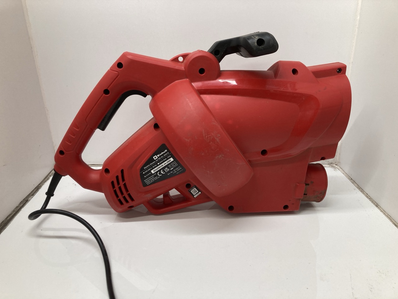 Lot 191  
            Edinburgh SR24 - Delivery Only 

                
WAITLEY CORDLESS LEAFBLOWER MODEL YN8010 + EINHALL ELECTRIC CORDED LEAFBLOWER MOD...