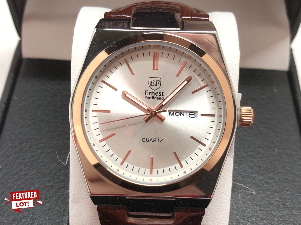 Lot 1  
            Edinburgh SR24 - Delivery Only 

                
MENS ERNEST FERDINAND WATCH - DAY DATE CALENDAR DIAL - LEAHER STRAP - 3ATM WATER ...