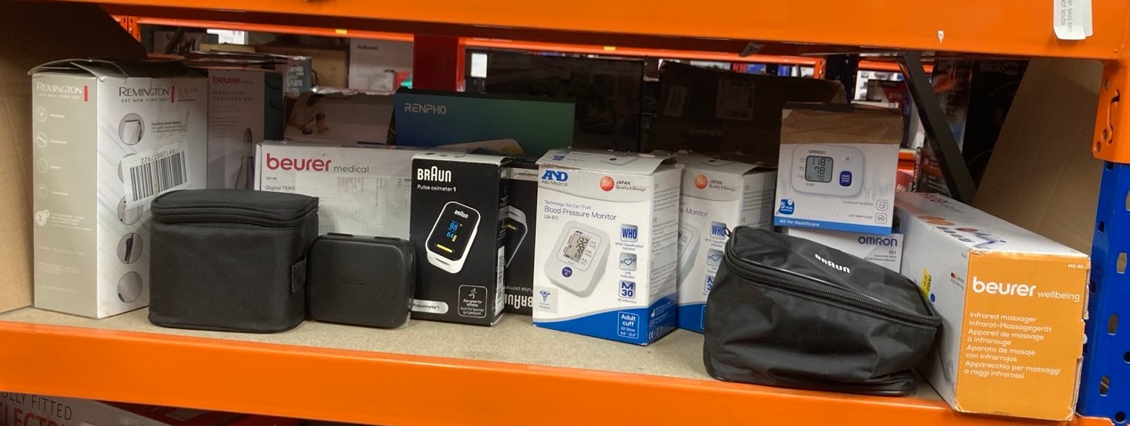 Lot 202  
            Edinburgh SR24 - Delivery Only 

                
QUANTITY OF HEALTH & BEAUTY ITEMS TO INCLUDE A&D MEDICAL UA-611 BLOOD PRESSURE MO...