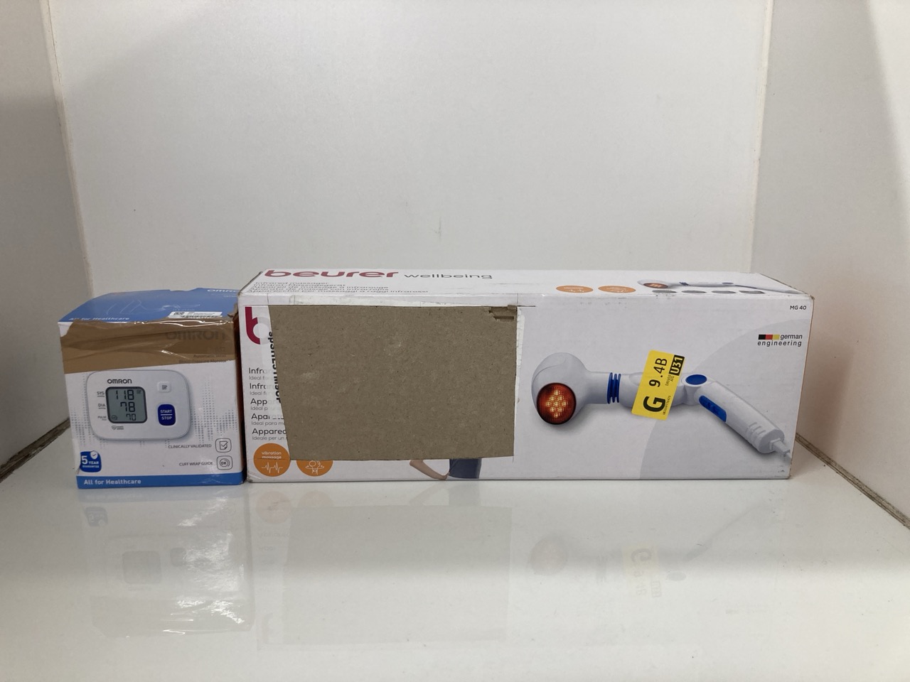 Lot 202  
            Edinburgh SR24 - Delivery Only 

                
QUANTITY OF HEALTH & BEAUTY ITEMS TO INCLUDE A&D MEDICAL UA-611 BLOOD PRESSURE MO... - Image 3