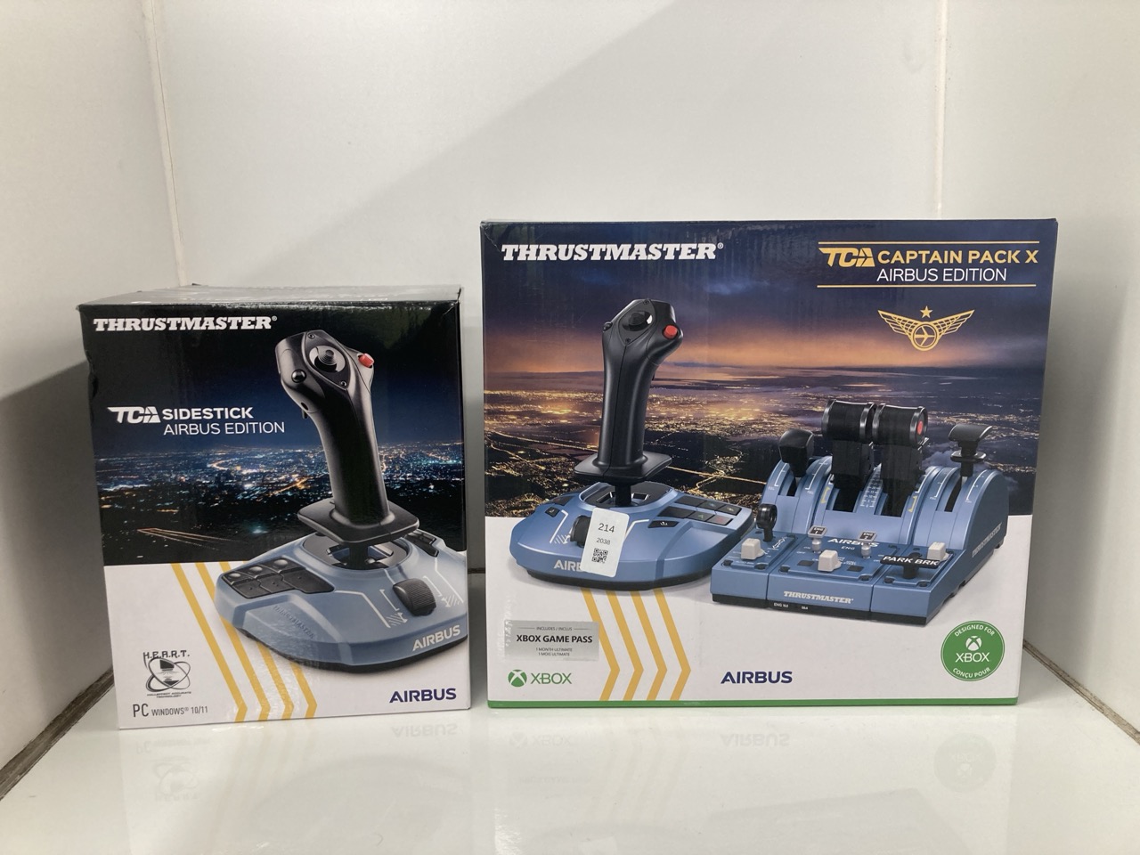 Lot 214  
            Edinburgh SR24 - Delivery Only 

                
THRUSTMASTER TCA SIDESTICK AIRBUS EDITION - ERGONOMIC FLIGHT STICK WITH 12 REMAPP...