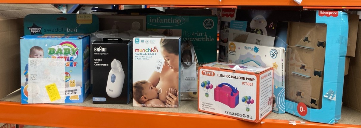 Lot 216  
            Edinburgh SR24 - Delivery Only 

                
QUANTITY OF BABY & TODDLER ITEMS TO INCLUDE BRAUN NASAL ASPIRATOR 1 - MUCUS REMOV...