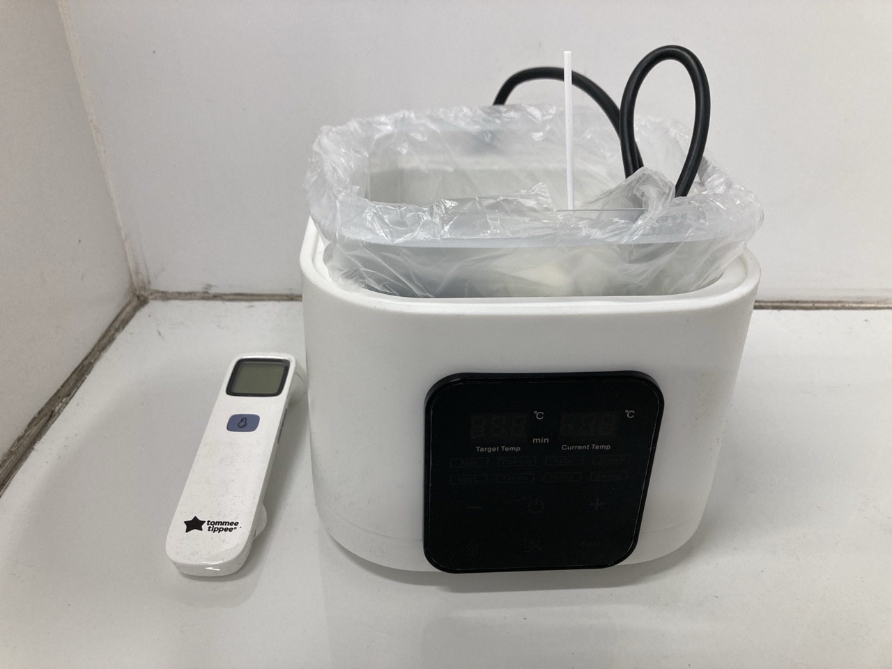 Lot 219  
            Edinburgh SR24 - Delivery Only 

                
QUANTITY OF BABY & TODDLER ITEMS TO INCLUDE VTECH MODEL VM924: LOCATION - C RACK