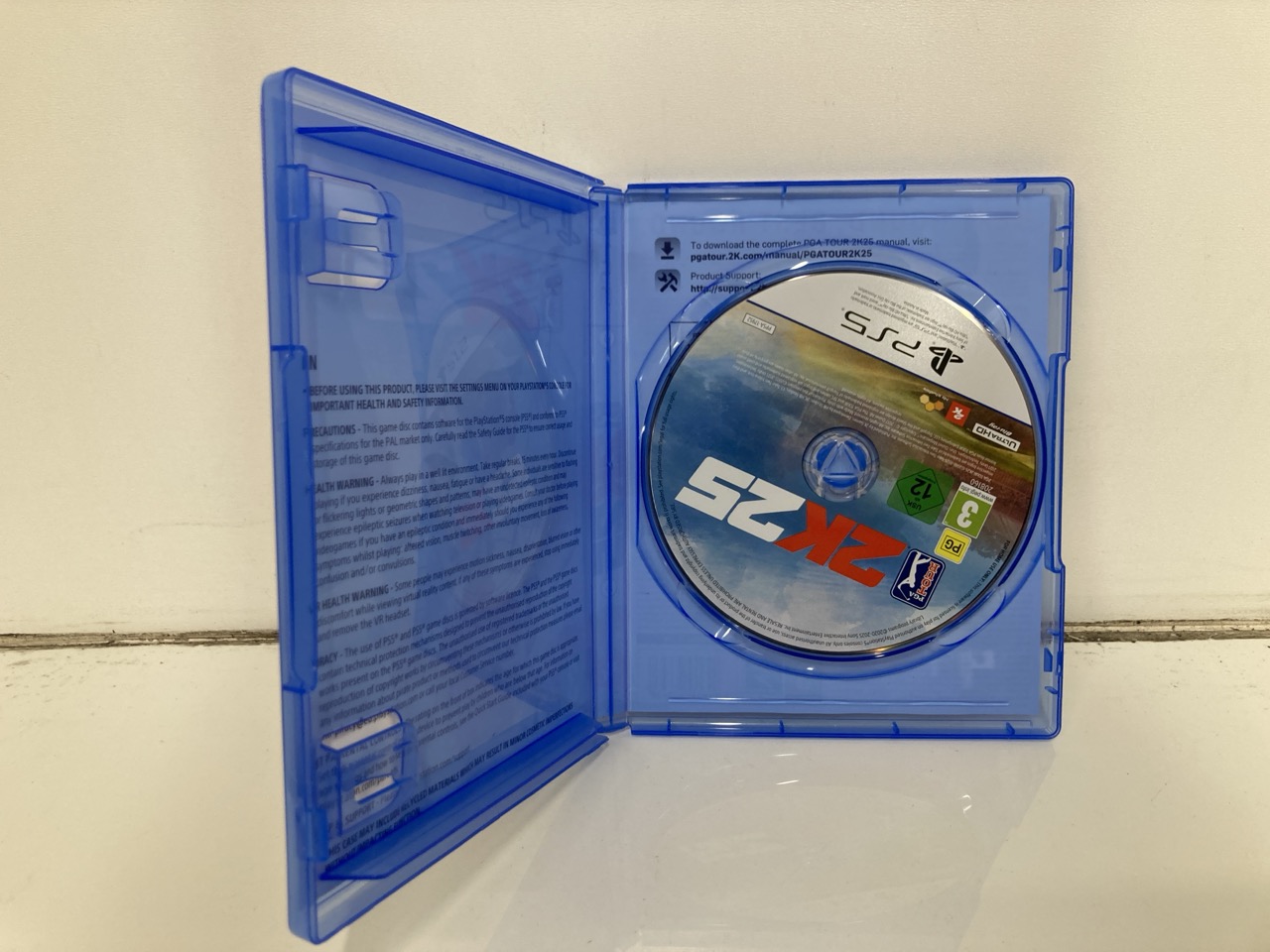 Lot 229  
            Edinburgh SR24 - Delivery Only 

                
QUANTITY OF TECH & GAMING ITEMS TO INCLUDE - X HYRULE WARRIORS: AGE OF IMPRISONME... - Image 4