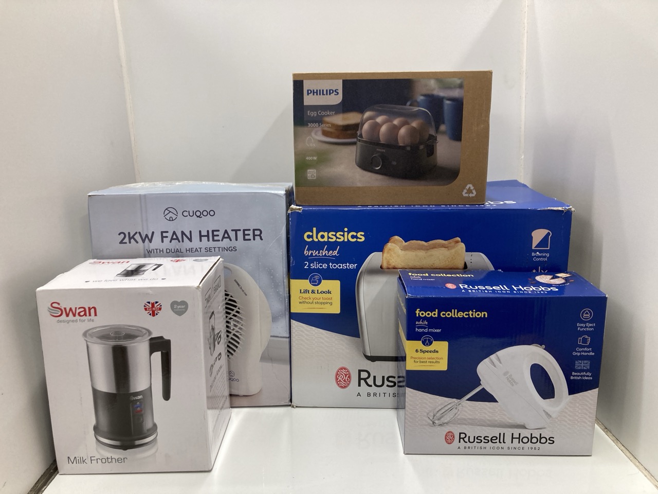 Lot 230  
            Edinburgh SR24 - Delivery Only 

                
QUANTITY OF KITCHEN & APPLIANCES ITEMS TO INCLUDE RUSSELL HOBBS FOOD COLLECTION E...