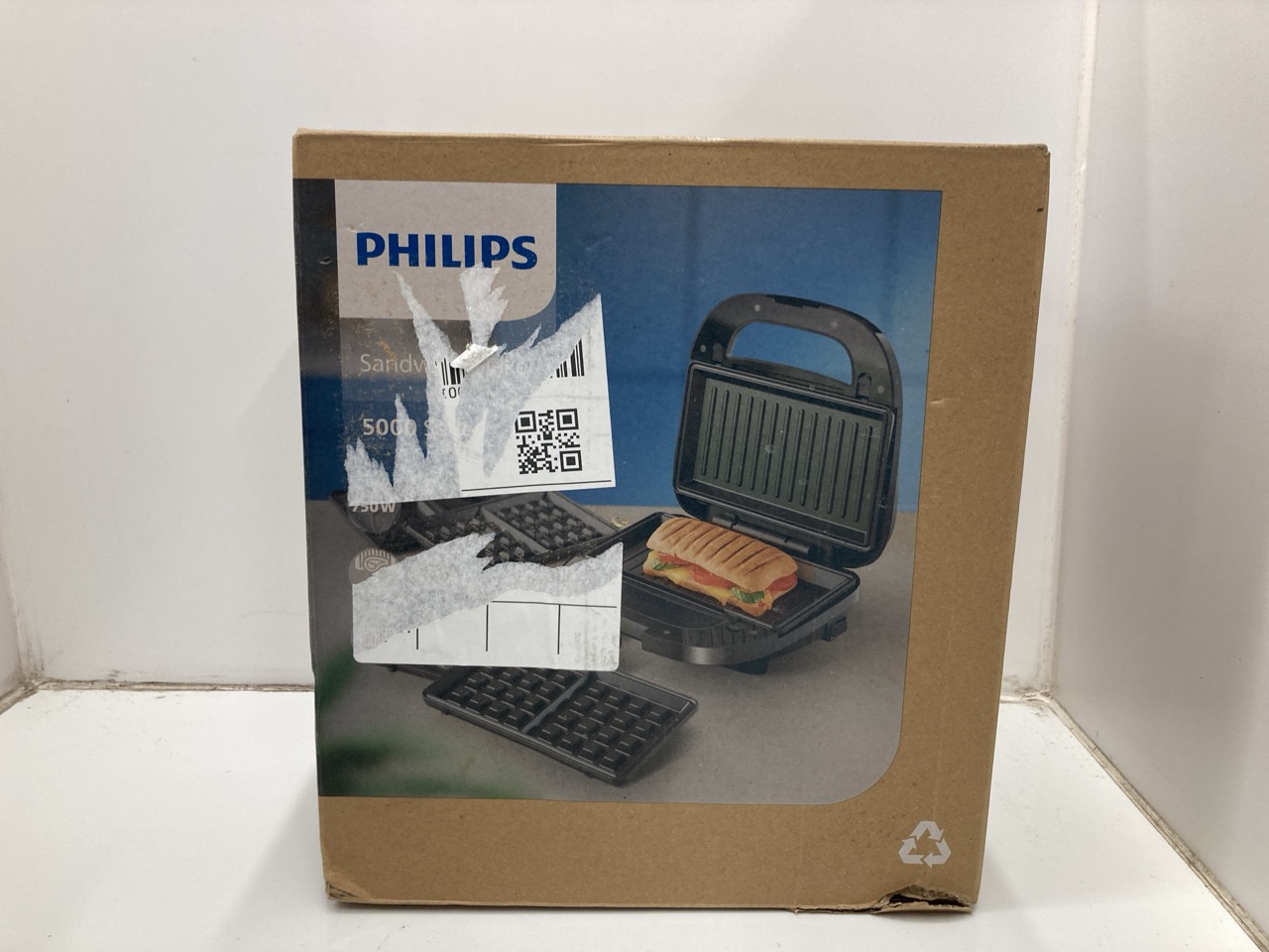 Lot 233  
            Edinburgh SR24 - Delivery Only 

                
QUANTITY OF KITCHEN & APPLIANCES ITEMS TO INCLUDE NINJA BLAST PORTABLE BLENDER, 5... - Image 2