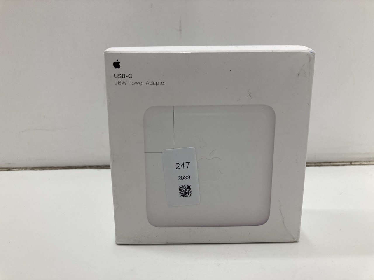 Lot 247  
            Edinburgh SR24 - Delivery Only 

                
QUANTITY OF TECH & GAMING ITEMS TO INCLUDE APPLE USB-C TO APPLE PENCIL ADAPTER: L...
