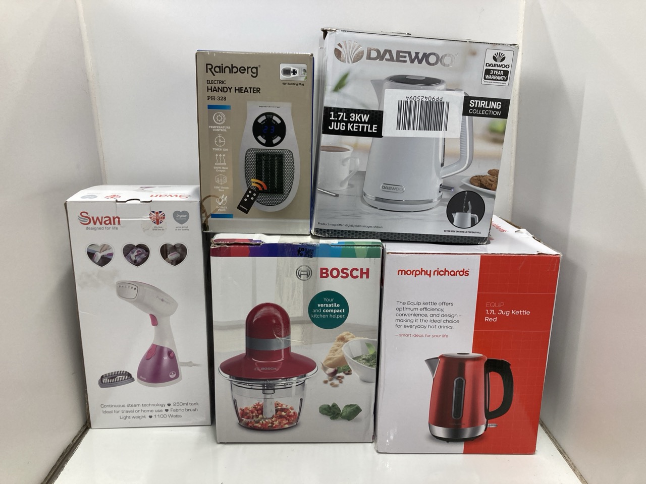 Lot 249  
            Edinburgh SR24 - Delivery Only 

                
QUANTITY OF KITCHEN & APPLIANCES ITEMS TO INCLUDE DAEWOO STIRLING COLLECTION, JUG...
