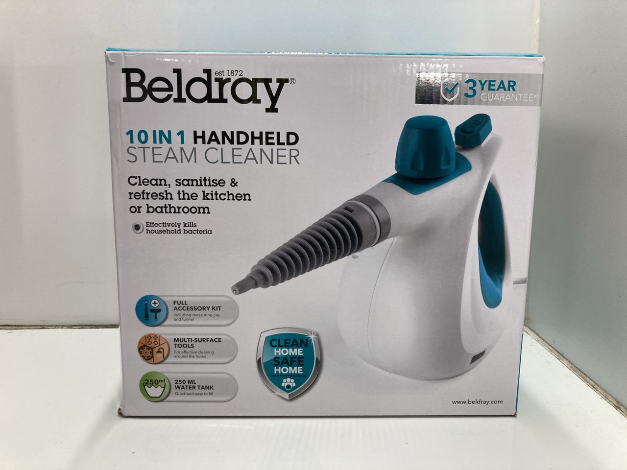 Lot 253  
            Edinburgh SR24 - Delivery Only 

                
QUANTITY OF KITCHEN & APPLIANCES ITEMS TO INCLUDE RUSSELL HOBBS FOOD COLLECTION E... - Image 2