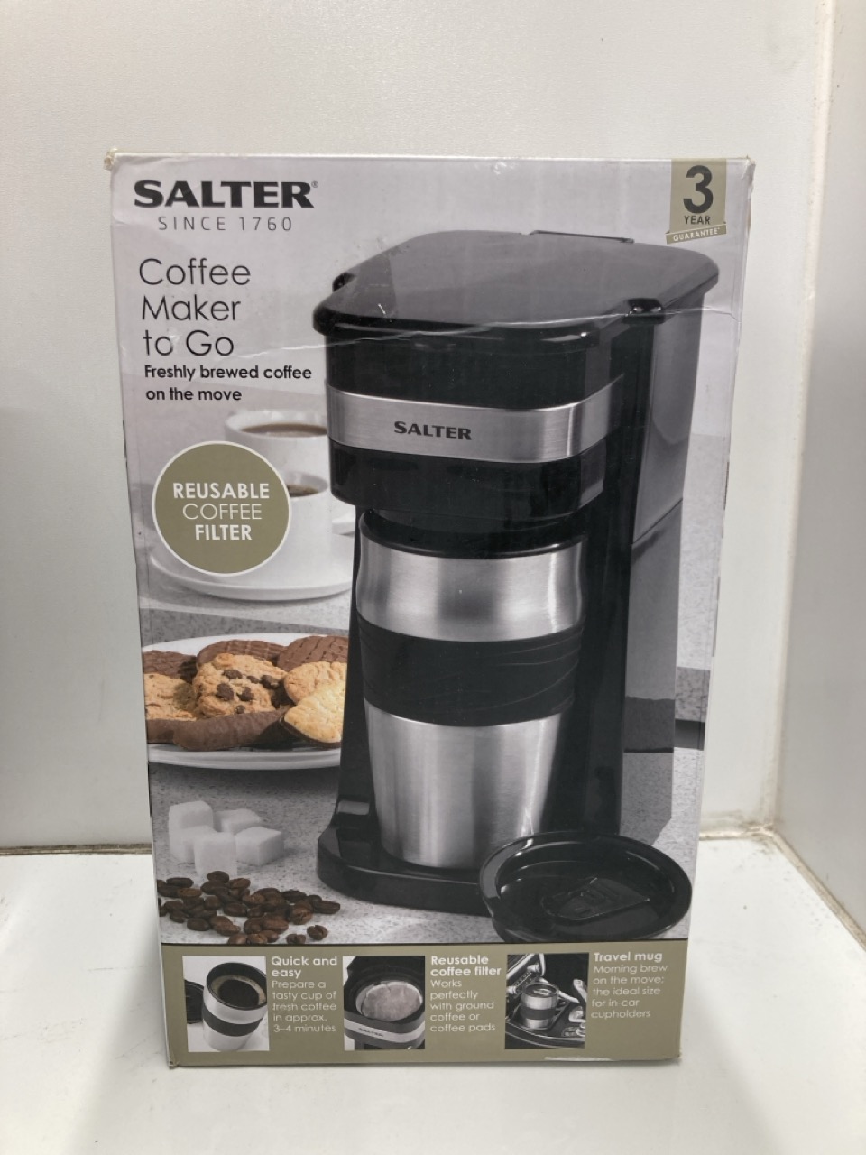 Lot 255  
            Edinburgh SR24 - Delivery Only 

                
QUANTITY OF KITCHEN & APPLIANCES ITEMS TO INCLUDE NOSTALGIA MYMINI PERSONAL ELECT... - Image 2