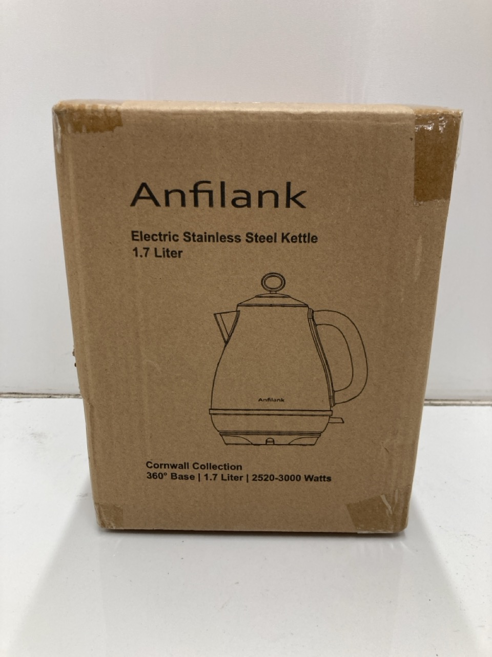 Lot 258  
            Edinburgh SR24 - Delivery Only 

                
QUANTITY OF KITCHEN & APPLIANCES ITEMS TO INCLUDE SWAN SK14610GRYN NORDIC CORDLES...