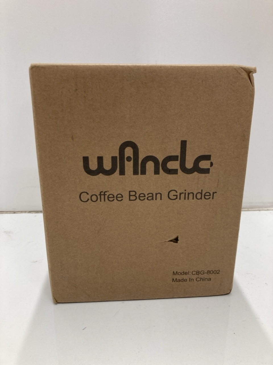Lot 258  
            Edinburgh SR24 - Delivery Only 

                
QUANTITY OF KITCHEN & APPLIANCES ITEMS TO INCLUDE SWAN SK14610GRYN NORDIC CORDLES...
