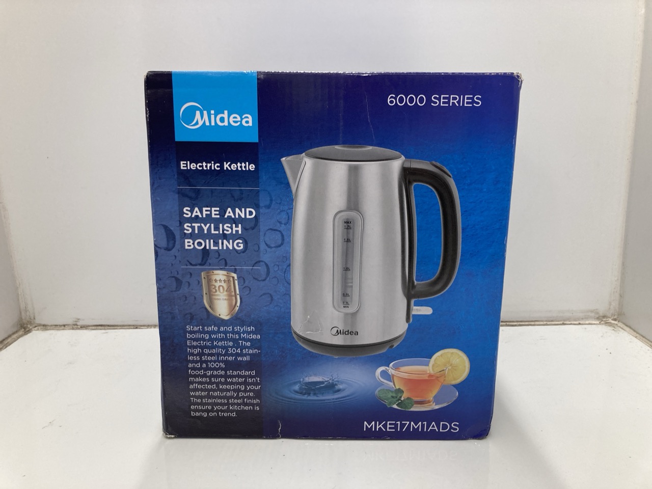 Lot 267  
            Edinburgh SR24 - Delivery Only 

                
QUANTITY OF KITCHEN & APPLIANCES ITEMS TO INCLUDE MIDEA ELECTRIC KETTLE 3000W FAS...