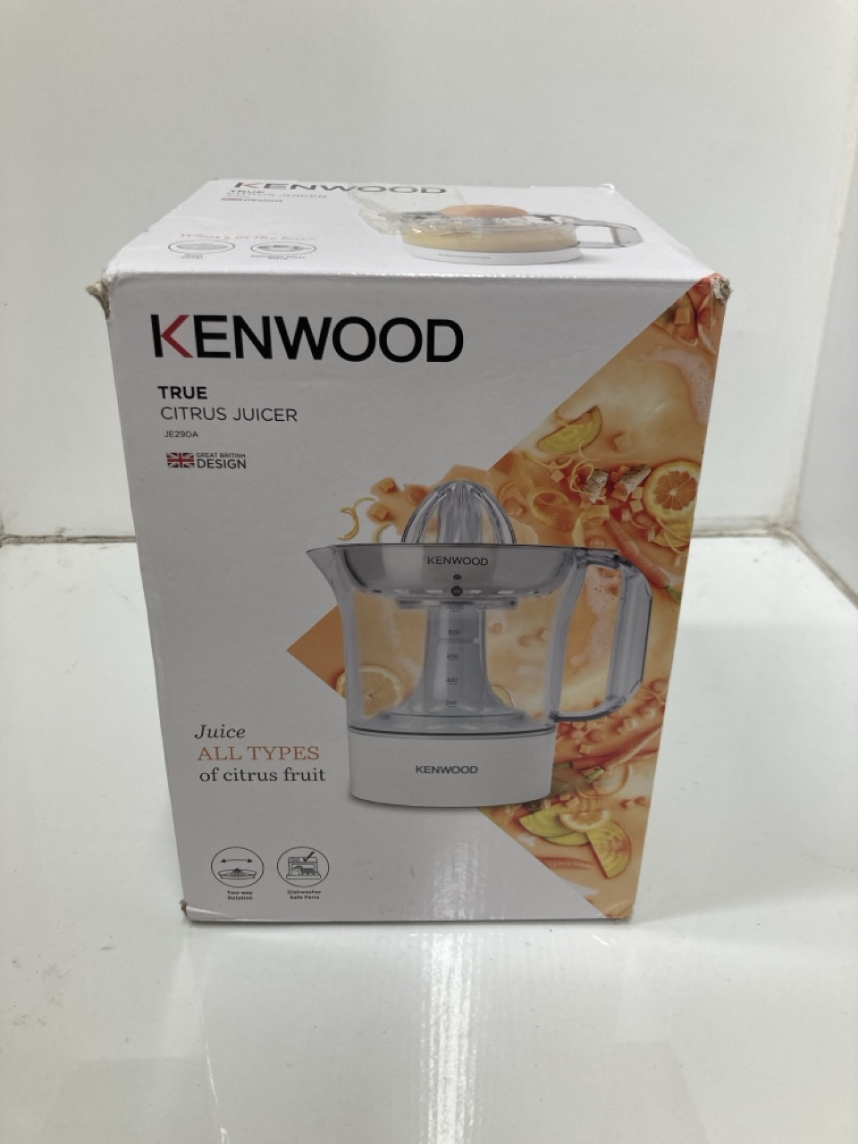 Lot 274  
            Edinburgh SR24 - Delivery Only 

                
QUANTITY OF KITCHEN & APPLIANCES ITEMS TO INCLUDE NUTRIBULLET PORTABLE BLENDER IN...