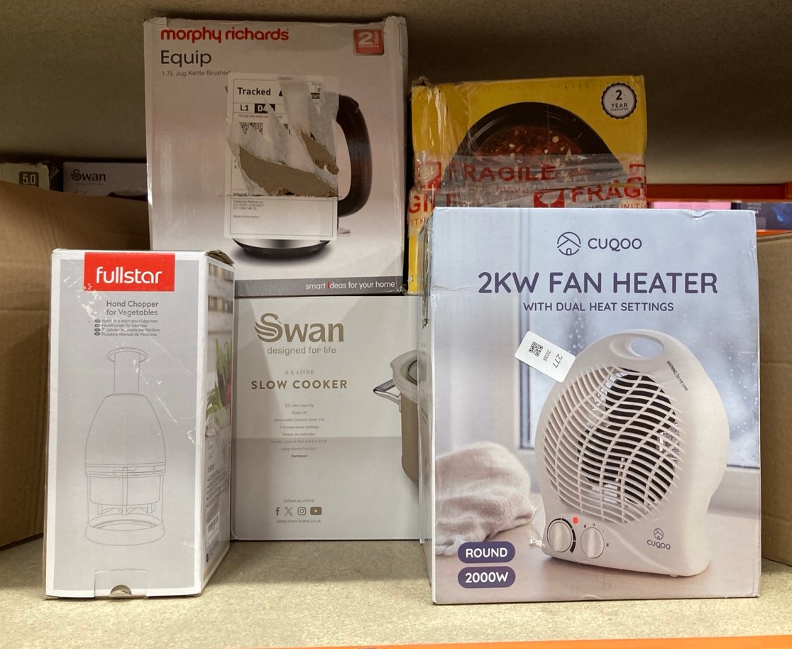 Lot 277  
            Edinburgh SR24 - Delivery Only 

                
QUANTITY OF KITCHEN & APPLIANCES ITEMS TO INCLUDE CUQOO 2KW FAN COOLER AND HEATER...