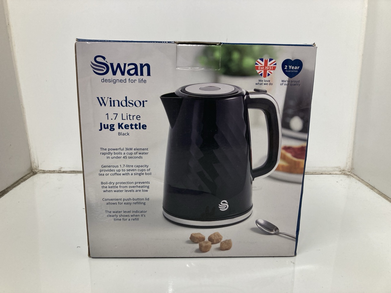 Lot 278  
            Edinburgh SR24 - Delivery Only 

                
QUANTITY OF KITCHEN & APPLIANCES ITEMS TO INCLUDE RUSSELL HOBBS BRUSHED STAINLESS... - Image 2