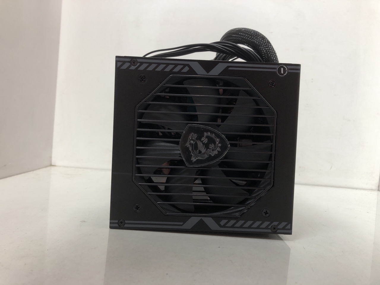 Lot 292  
            Edinburgh SR24 - Delivery Only 

                
MSI MAG A550BN POWER SUPPLY LIMIT : LOCATION - E RACK