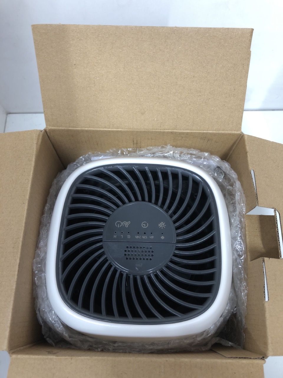 Lot 300  
            Edinburgh SR24 - Delivery Only 

                
QUANTITY OF KITCHEN & APPLIANCES ITEMS TO INCLUDE BREVILLE BLEND ACTIVE PERSONAL ...