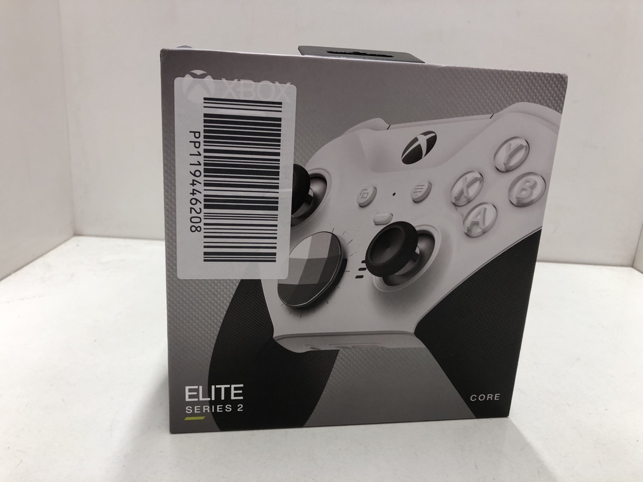 Lot 302  
            Edinburgh SR24 - Delivery Only 

                
XBOX ELITE BLUETOOTH WIRELESS CONTROLLER SERIES 2 - CORE EDITION (WHITE) FOR PC, ...