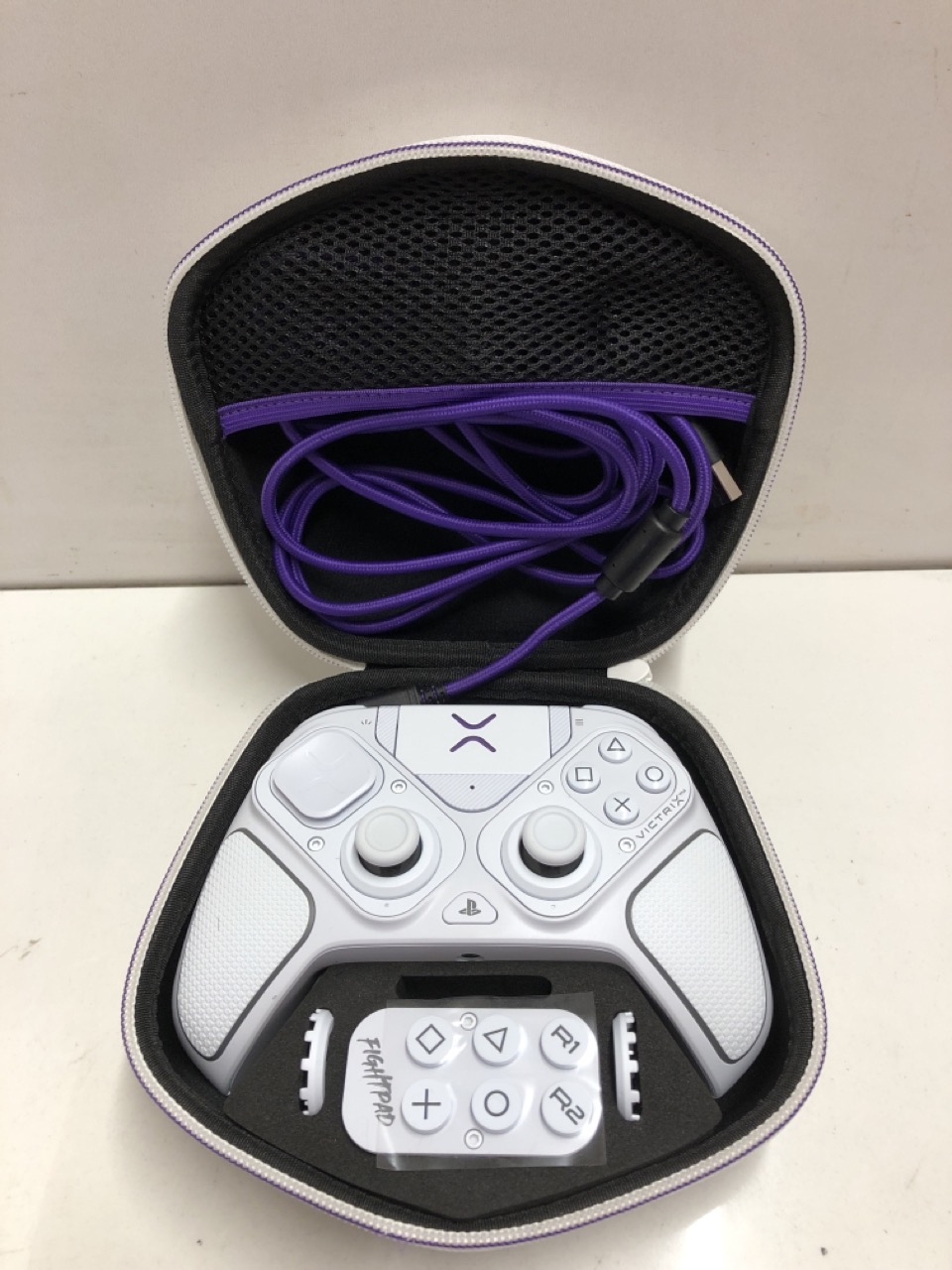 Lot 306  
            Edinburgh SR24 - Delivery Only 

                
TURTLE BEACH VICTRIX PRO BFG RELOADED WIRELESS MODULAR PLAYSTATION CONTROLLER WHI... - Image 3