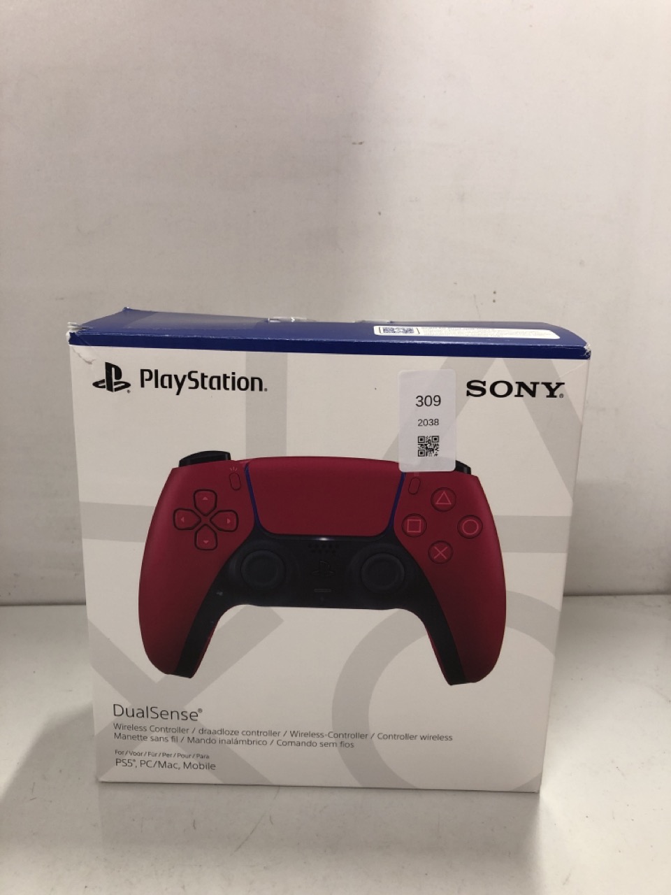Lot 309  
            Edinburgh SR24 - Delivery Only 

                
QUANTITY OF TECH & GAMING ITEMS TO INCLUDE SONY PLAYSTATION DUALSENSE WIRELESS CO... - Image 3