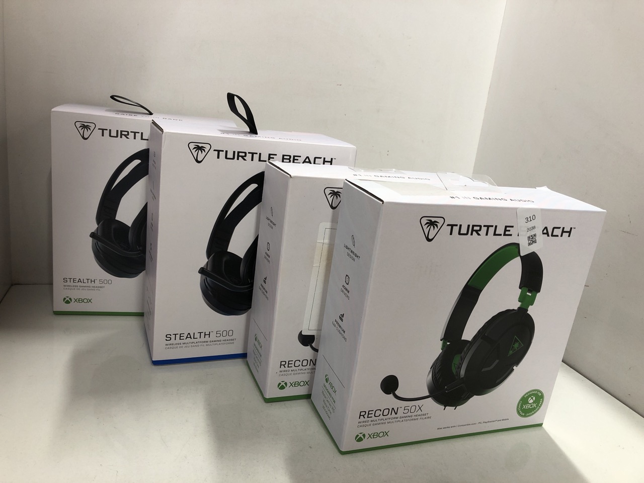Lot 310  
            Edinburgh SR24 - Delivery Only 

                
QUANTITY OF ITEMS TO INCLUDE TURTLE BEACH STEALTH 500 BLACK XBOX WIRELESS GAMING ...