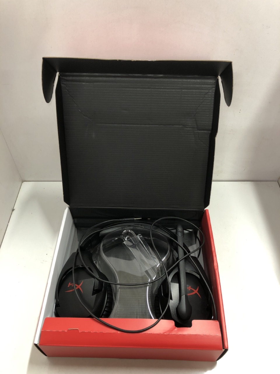 Lot 316  
            Edinburgh SR24 - Delivery Only 

                
QUANTITY OF TECH & GAMING ITEMS TO INCLUDE POWERA WIRED EARBUDS FOR NINTENDO SWIT... - Image 4